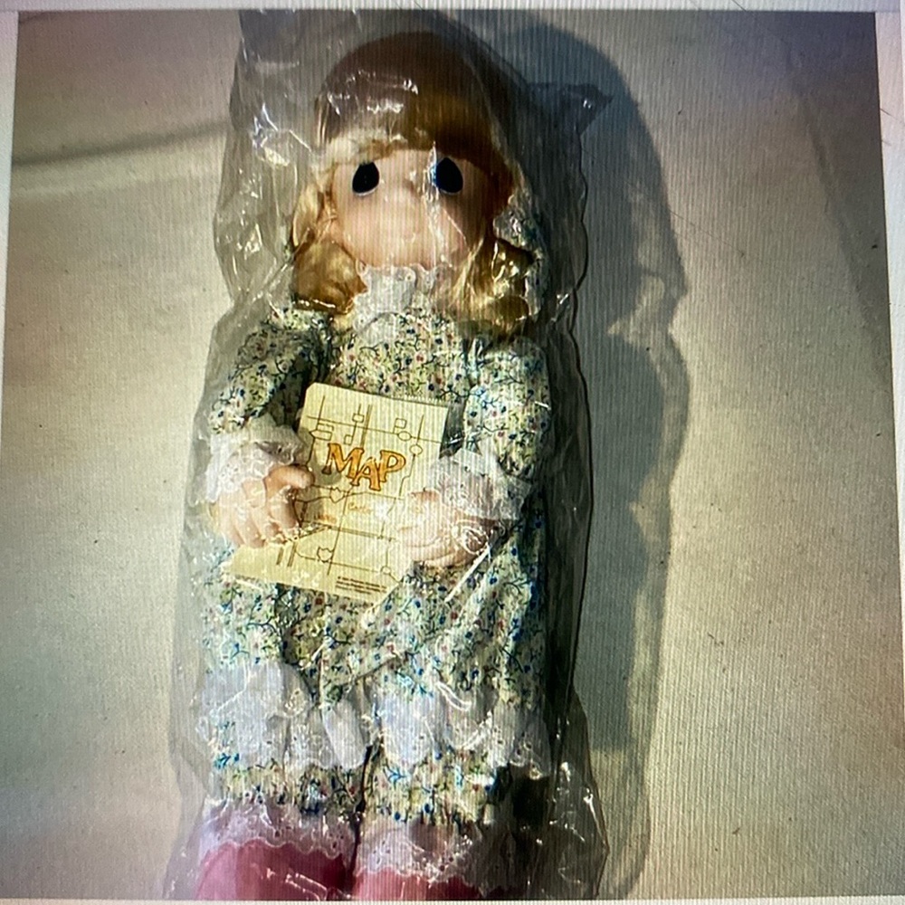 Precious Moments Chapel Exclusive Bess